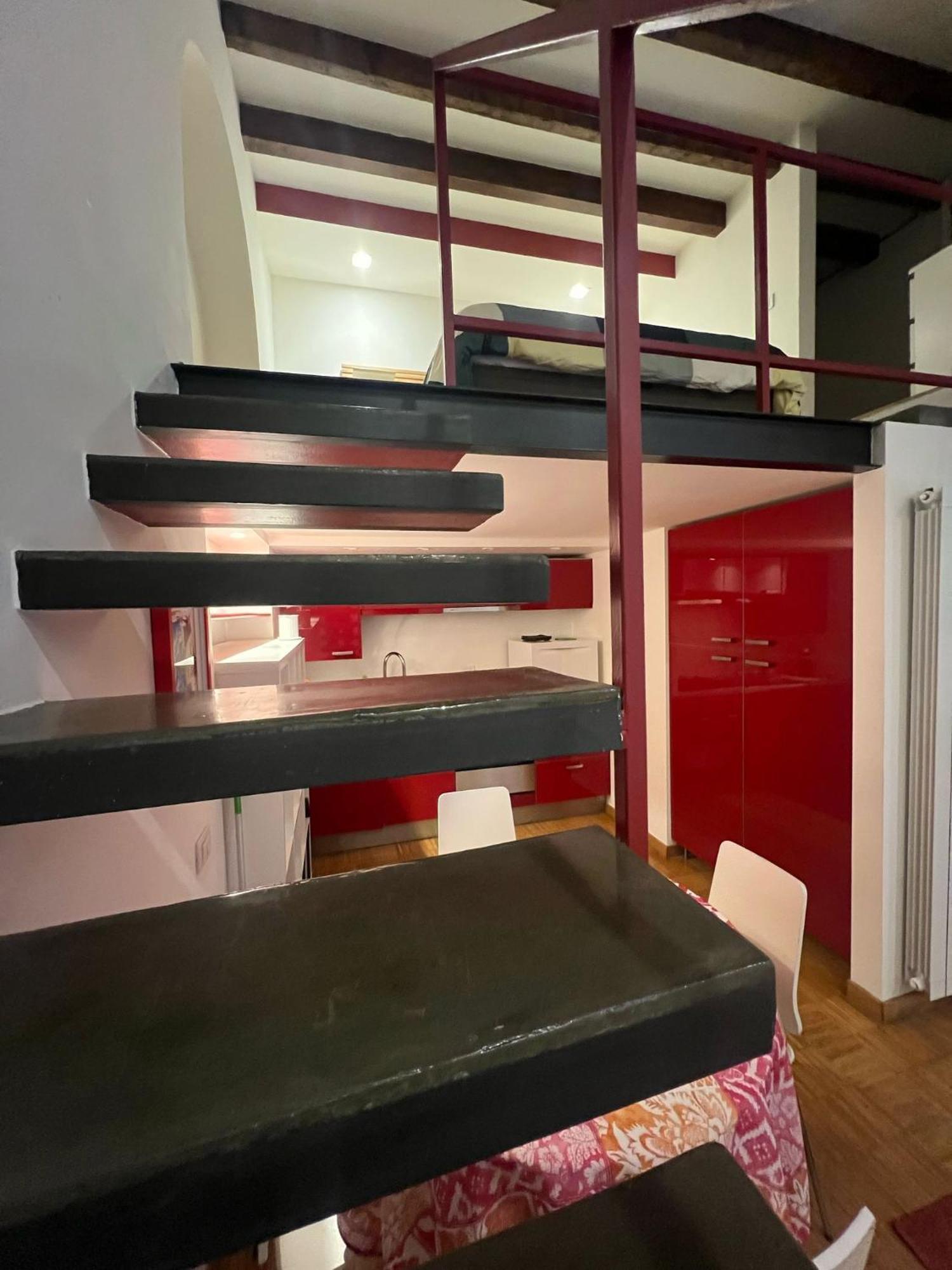 Loft Porta Venezia Apartment *